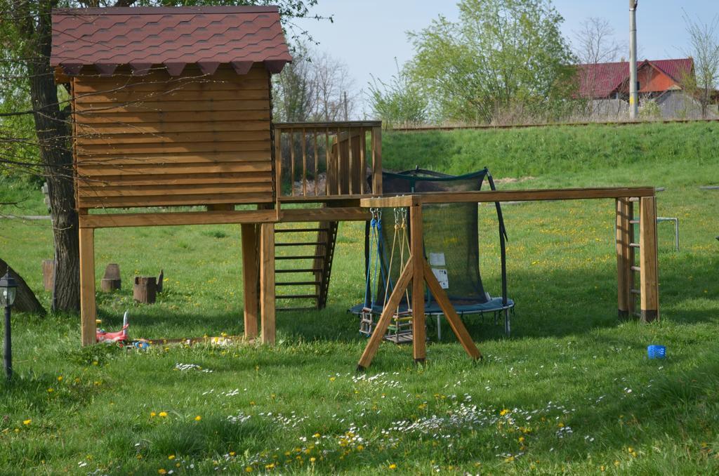 Hotel Popas Todiresti - La Iazul Cu 5 Casute Sučava Exteriér fotografie